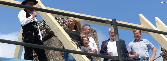 Bild: Richtfest f&uuml;r den Festsaal