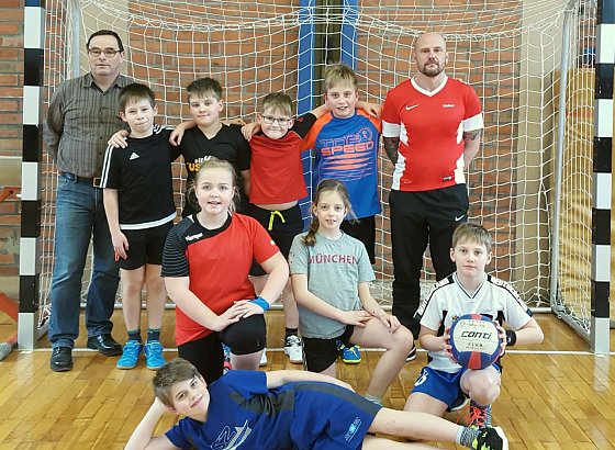 Bild: Verein hilft Schule