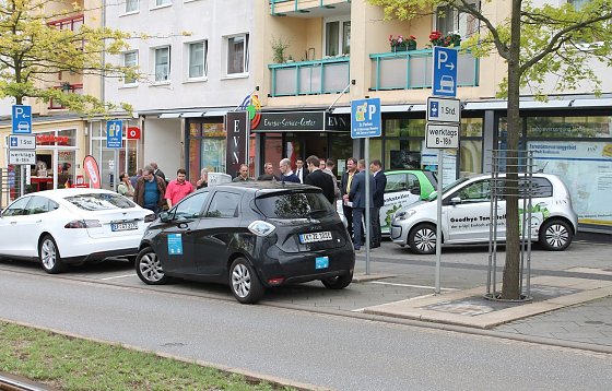 Bild: Gro&szlig;es Interesse an Elektromobilit&auml;t
