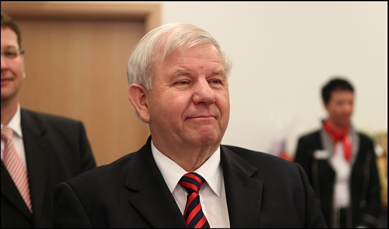 Bild: Przybilla bei seiner Verabschiedung im M&auml;rz 2012