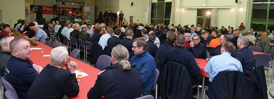 Bild: Blick in die Festhalle