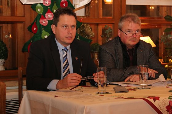 Bild: B&uuml;rgermeister Matthias Ehrhold bei der Einwohnerversammlung in Ellrich