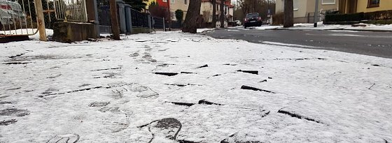 Bild: Diesen DDR-Charme haben viele Fu&szlig;wege au&szlig;erhalb der Nordh&auml;user Innenstadt