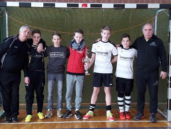 Bild: FSG-Junioren holten Pokal