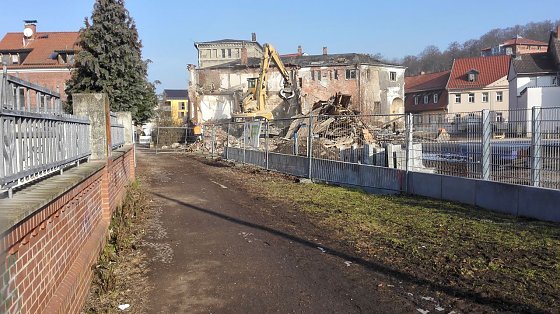 Bild: Der Abriss hat begonnen