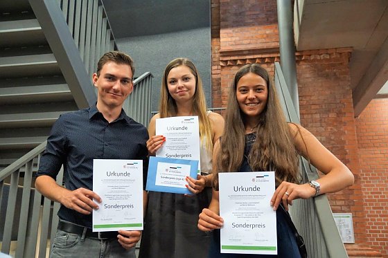 Bild: Moritz Bellmann, Lena Schedwill und Charlotte Herbst