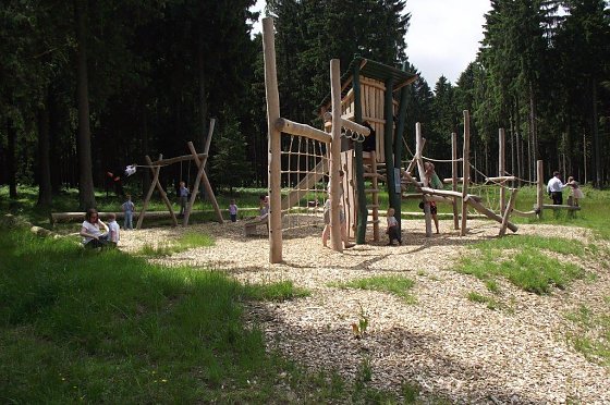Bild: Auch ein Spielplatz geh&ouml;rt dazu
