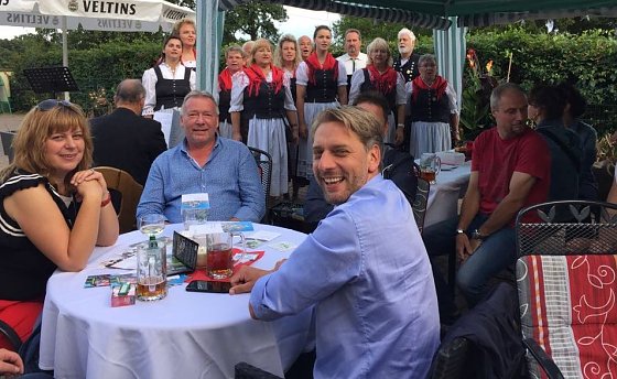 Bild: Gemeinsames Sommerfest
