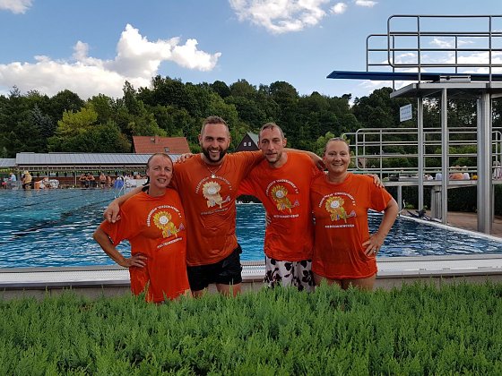Bild: Ivonne L&auml;ufer, Alexander Frodl, Ronny Delert und Nadin K&uuml;hne 