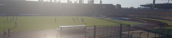 Bild: Blick voll in die Sonne