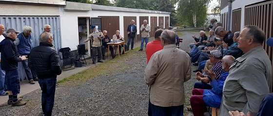Bild: Hauptversammlung der Garagengemeinschaft