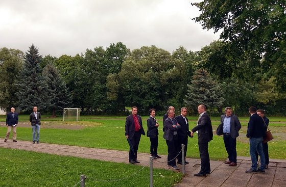 Bild: Besichtigung der Sportanlage in Ellrich