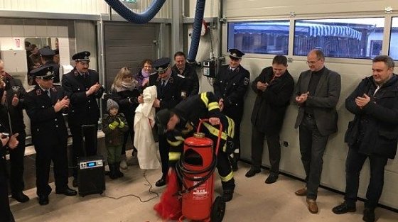 Bild: Freude bei den Kameraden