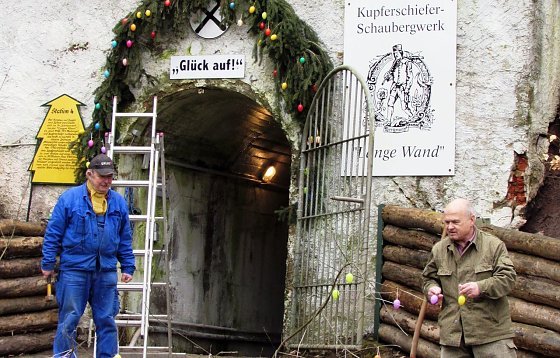 Bild: Vorbereitungen f&uuml;r "Ostern unter Tage"