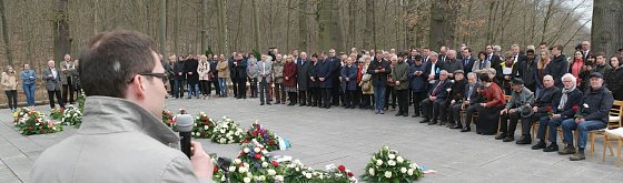 Bild: Gedenken 73 Jahre danach