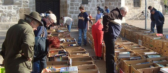 Bild: B&uuml;chermarkt des KILA