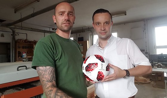 Bild: Matchball gesponsert