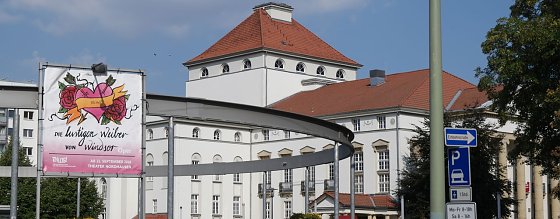 Bild: Das Nordh&auml;user Theater soll saniert und erweitert werden. Den Steuerzahler wird es um die 30 Millionen Euro kosten.