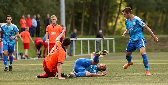 Bild: Foul von Hofmann (Eilenburg) gegen Sailer