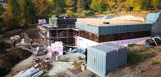 Bild: Neuer Hochbeh&auml;lter in BLeicherode