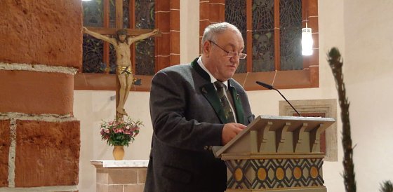 Bild: Egon Primas w&auml;hrend der traditionellen Hubertusmesse
