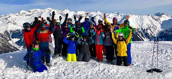 Bild: Skitaufe f&uuml;r Schiller-Gymnasiasten