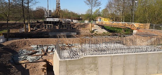 Bild: Hier entsteht die neue Br&uuml;cke &uuml;ber die Zorge bei Bielen.