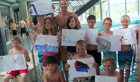 Bild: Kindertag im Badehaus