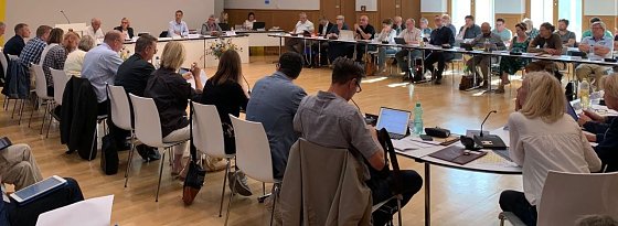 Bild: Blick in den Ratssaal