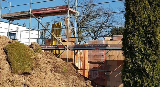 Bild: Wenn einer ein Haus bauen will...