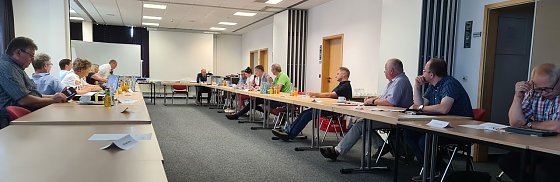 Bild: Der Wirtschaftsausschuss des Kreistages tagte heute Abend im BIC Nordth&uuml;ringen