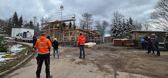 Bild: Richtfest f&uuml;r die Au&szlig;engastronomie in Rothes&uuml;tte
