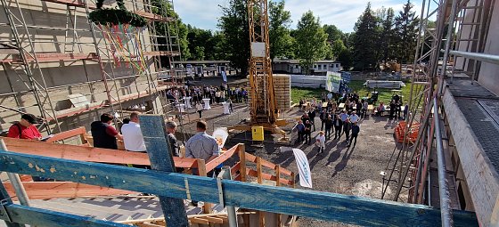 Bild: Richtfest im Albert-Kuntz-Sportpark