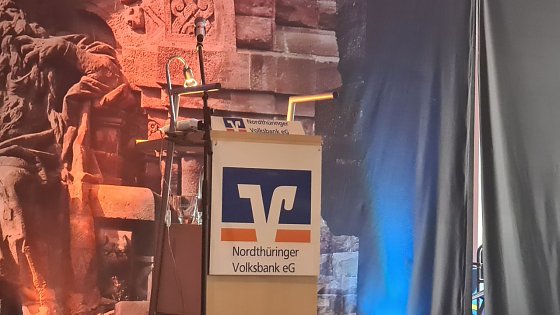 Bild: Der Burghof ist seit Jahren der Tagungsort der Volksbank