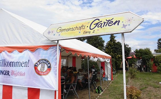 Bild: Kleing&auml;rtner feierten Wasserh&auml;uschenfest