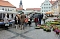 Blumenmädchen trifft Marktfrau Blumenmädchen trifft Marktfrau