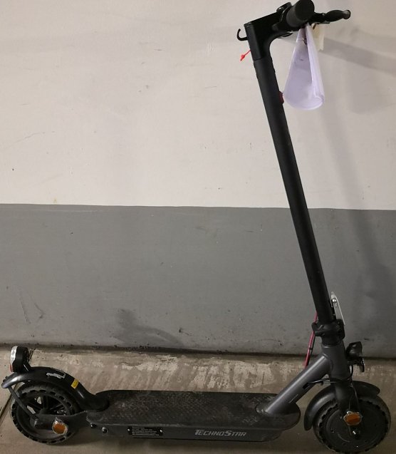 Bild: Wem geh&ouml;rt der Roller?