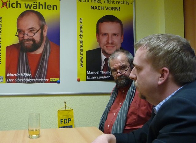 Bild: Wollen gew&auml;hlt werden: Thume (vorn), H&ouml;fer