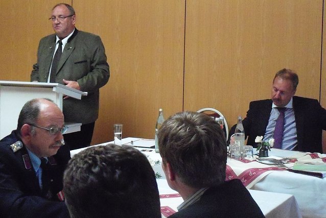 Bild: Gespr&auml;ch mit IM Geibert