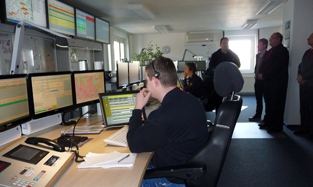 Bild: Infos in der Rettungsleitstelle