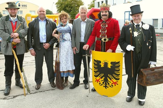 Bild: Bunte Truppe