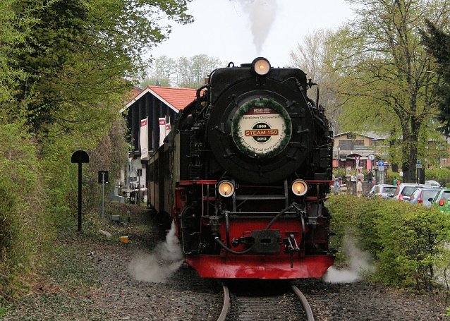 Bild: Gl&uuml;ckw&uuml;nsche an der Lok
