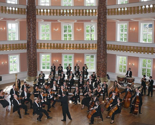 Bild: Loh-Orchester im Achteckhaus