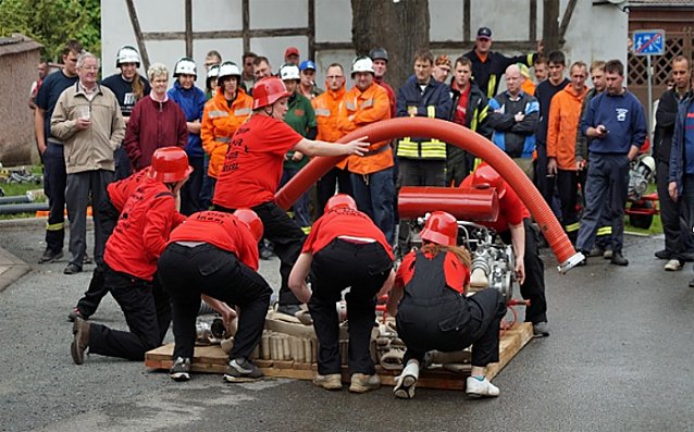 Bild: Um Kyffh&auml;userpokal gek&auml;mpft