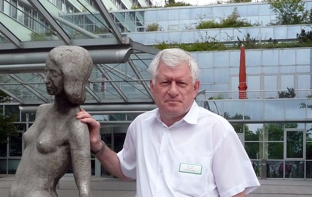 Bild: Abschied nehmen: Dr. Leo Diel