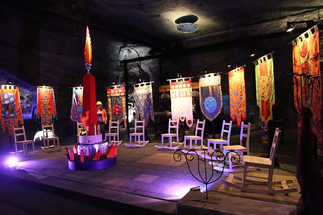 Bild: Lichtschau im Bergwerk