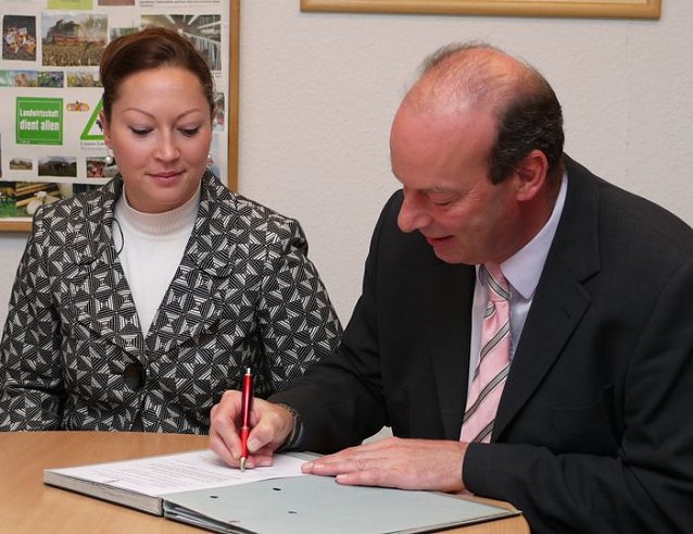 Bild: Unterschrift in Nordhausen