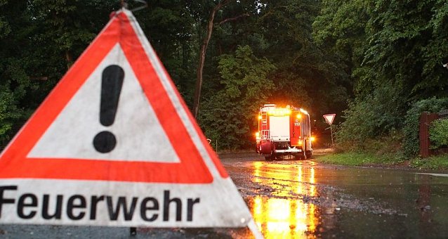 Bild: Feuerwehren im Einsatz