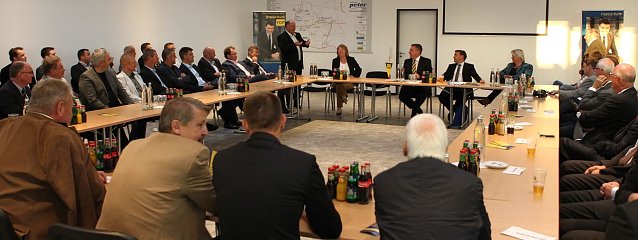 Bild: Diskussionsrunde