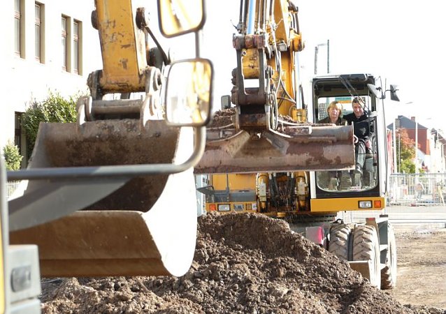 Bild: Bagger-Spaten